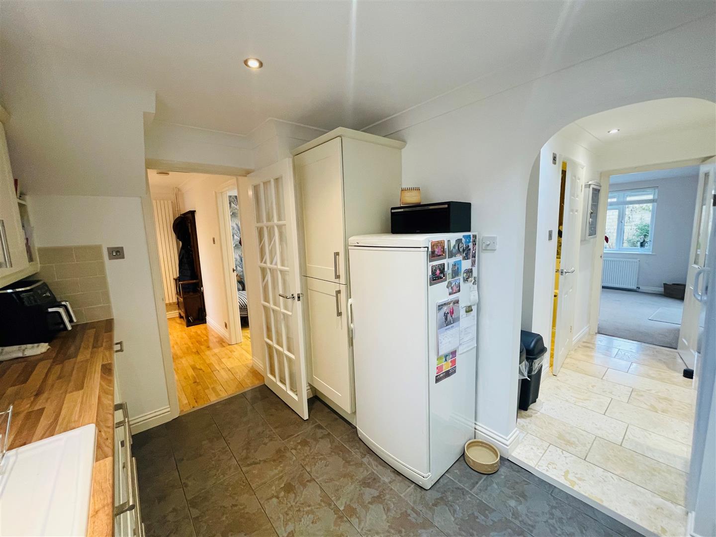 Rope Walk, Melksham Lock and Key